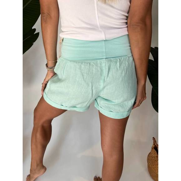 NEW FRESH LAUNDRY foldover linen short in mint - Picture 2 of 3